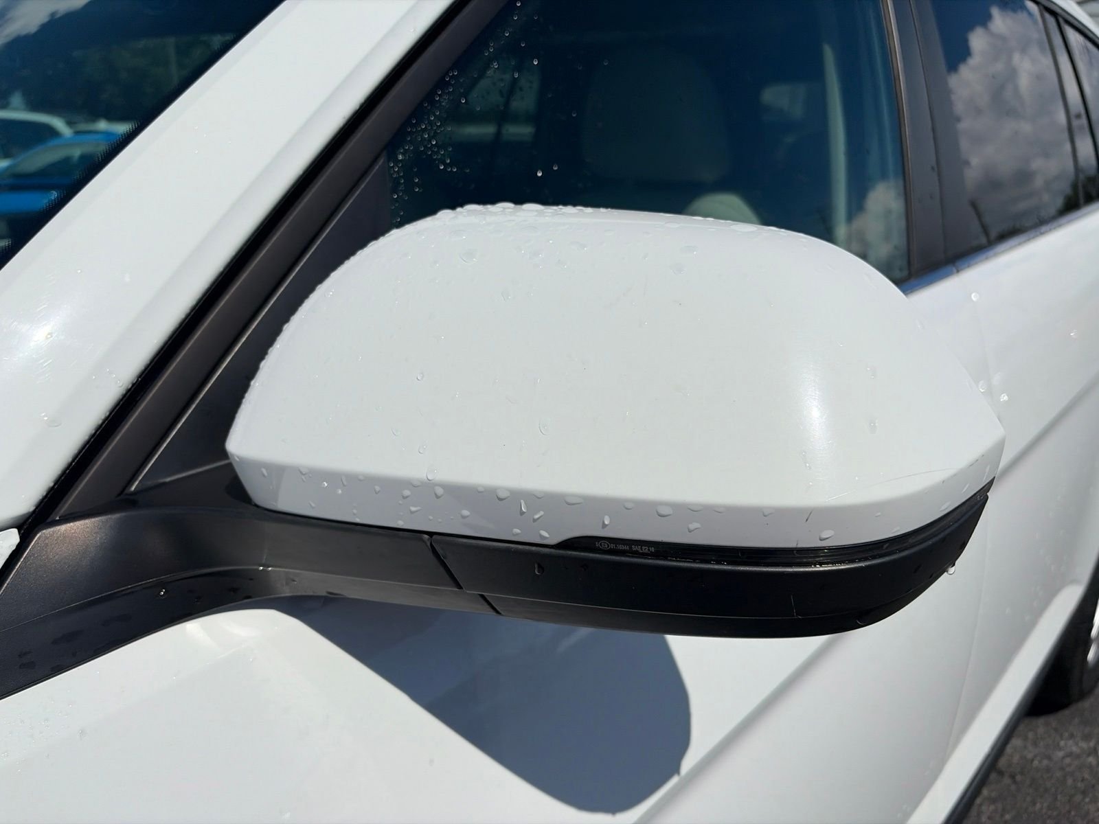 Used 2019 White Volkswagen SEL image 14