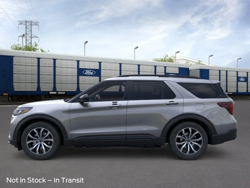 New 2026 Carbonized Gray Metallic Ford ST-Line image 17