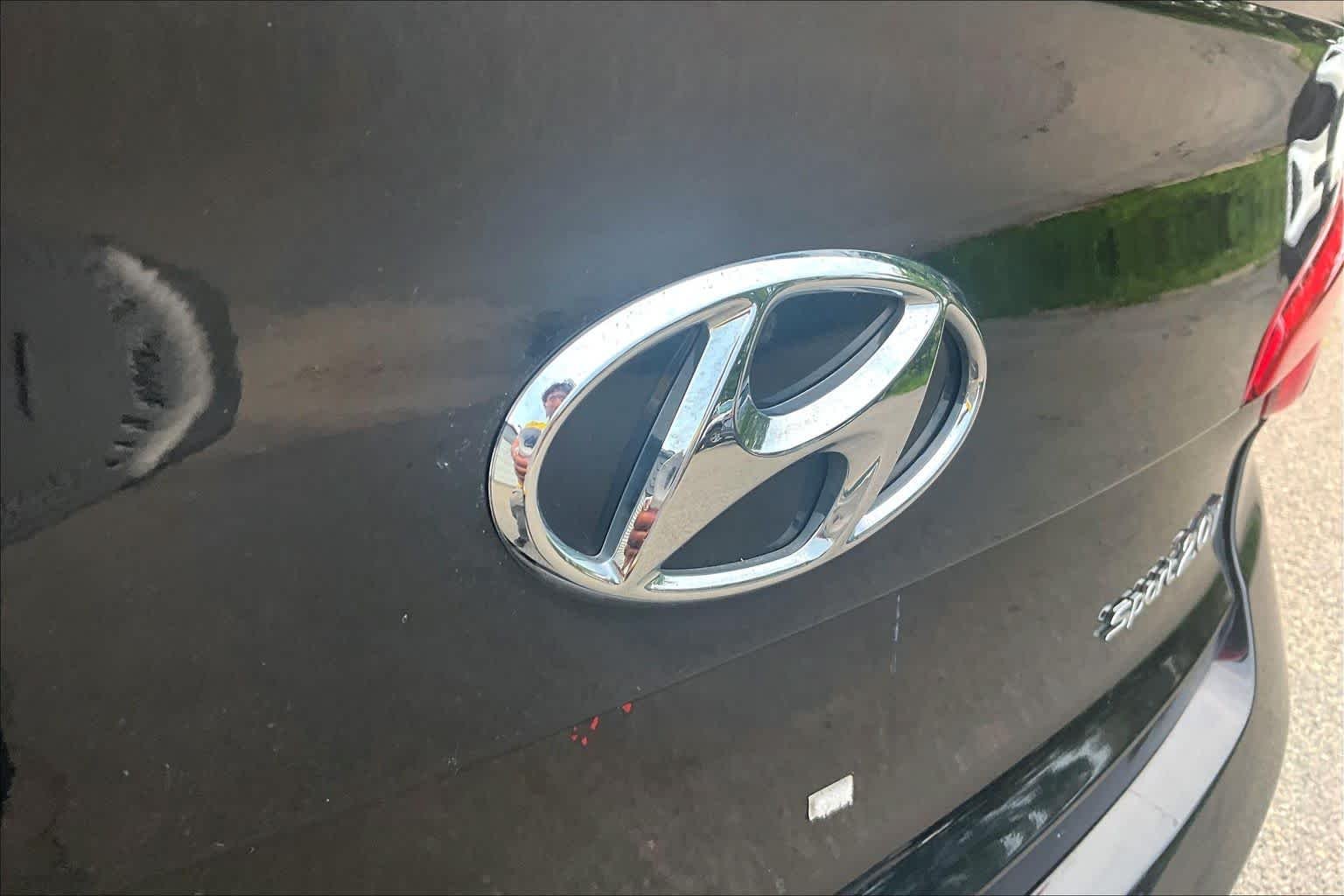 Used 2017 Phantom Black Hyundai Sport image 29