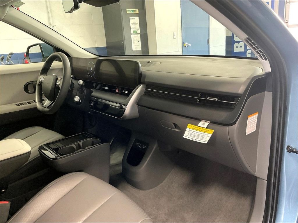 Used 2025 Blue Hyundai SEL image 14