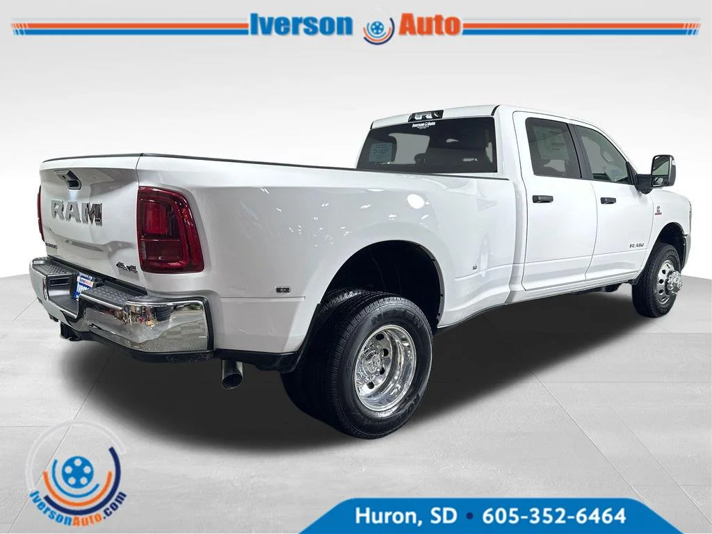 New 2026 Bright White Clearcoat RAM Big Horn image 11