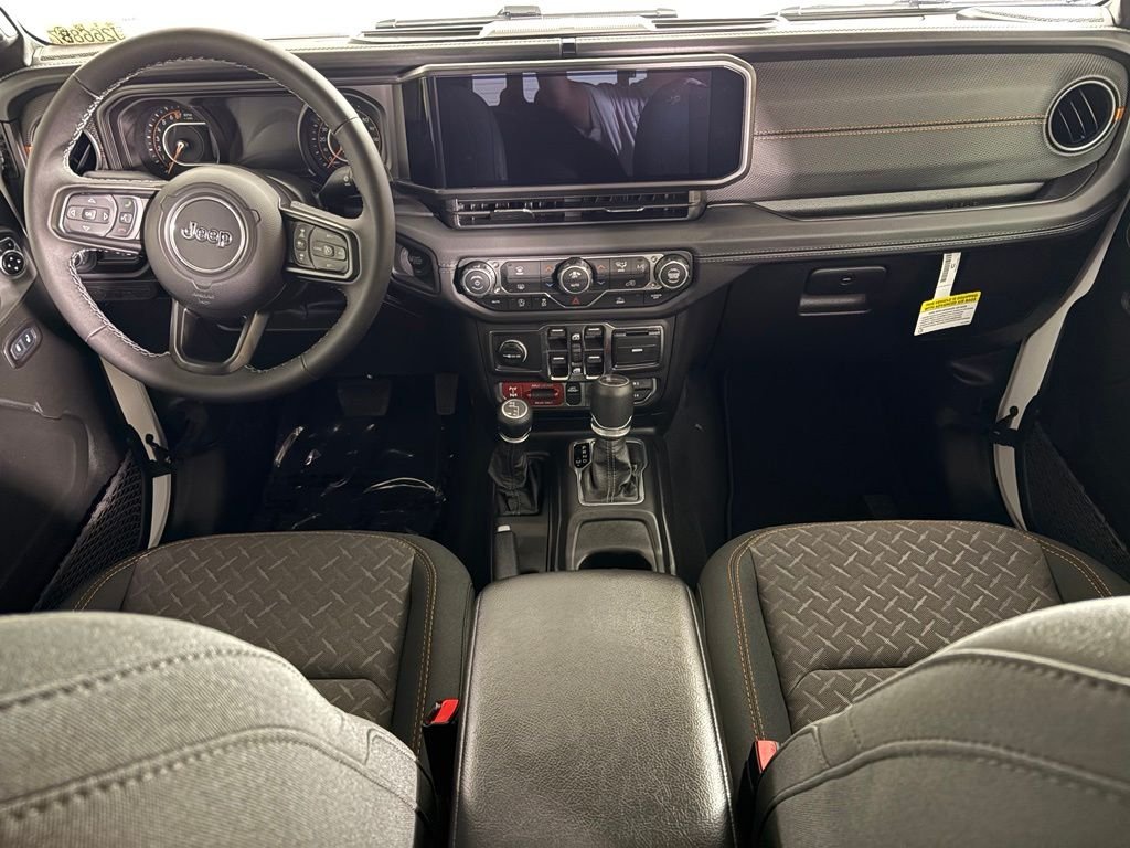 New 2026 Bright White Clearcoat Jeep Mojave image 15