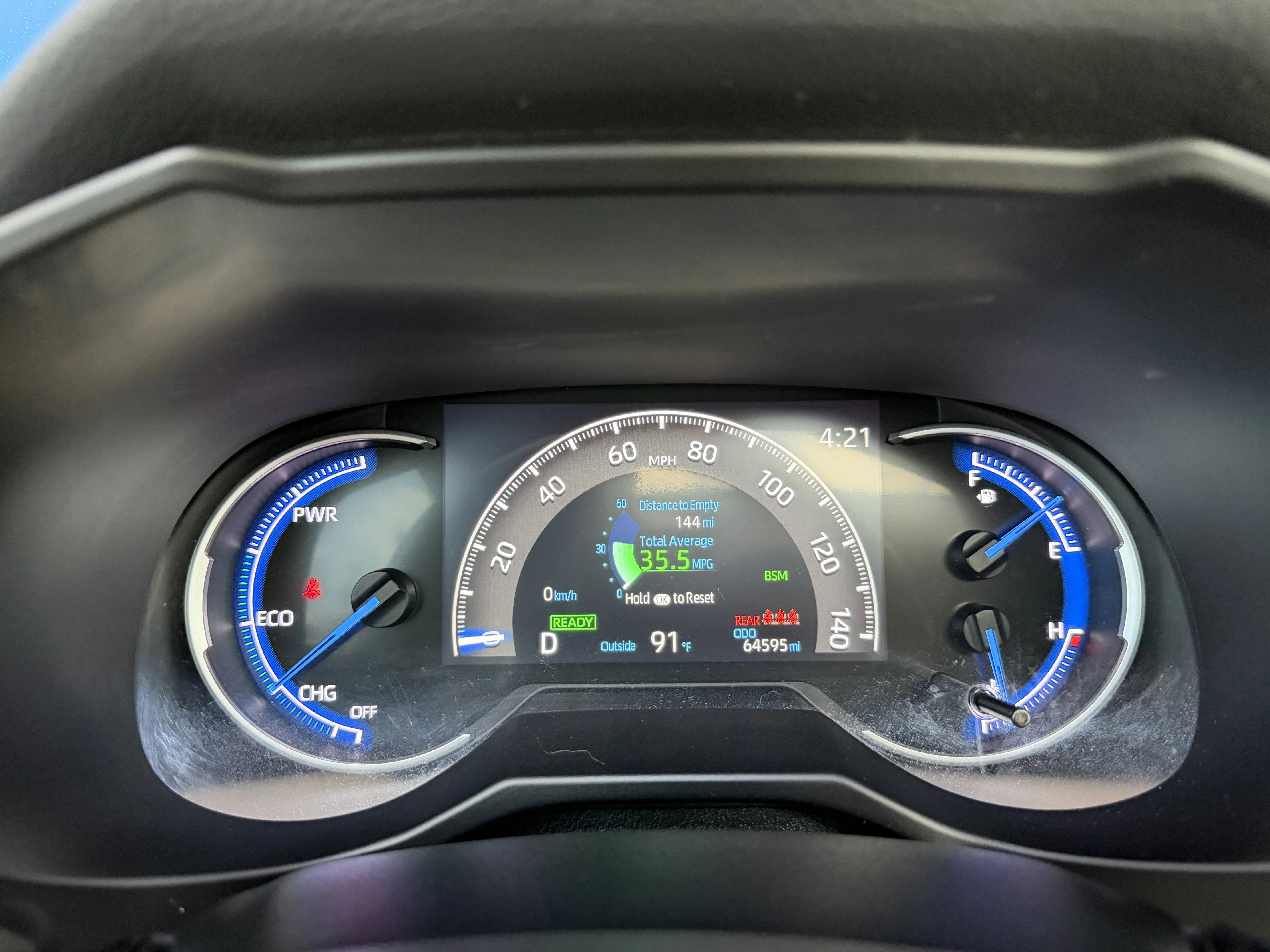 Used 2022 Blizzard Pearl/Midnight Black Metallic Toyota Hybrid XSE image 18