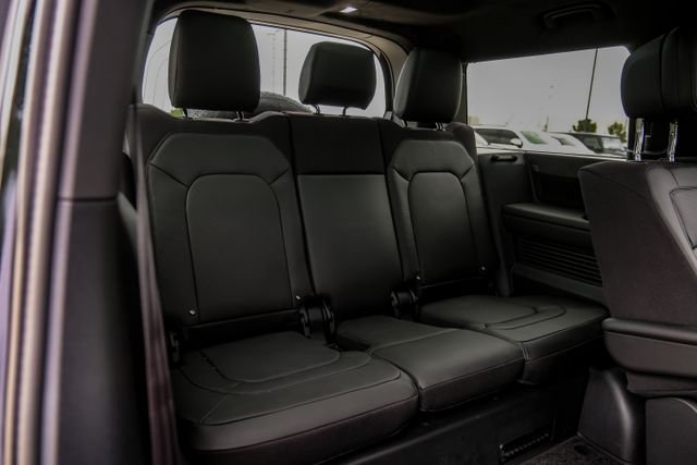 2025 Land Rover Defender V8 - Photo 50