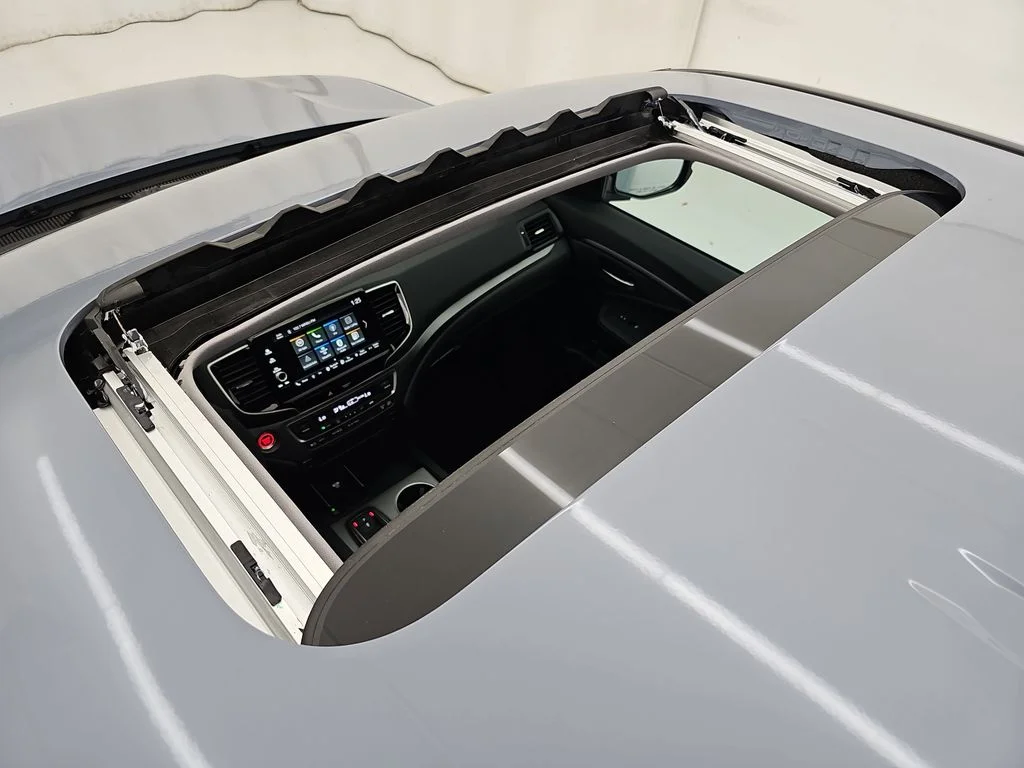 New 2026 Sonic Gray Pearl Honda RTL image 38