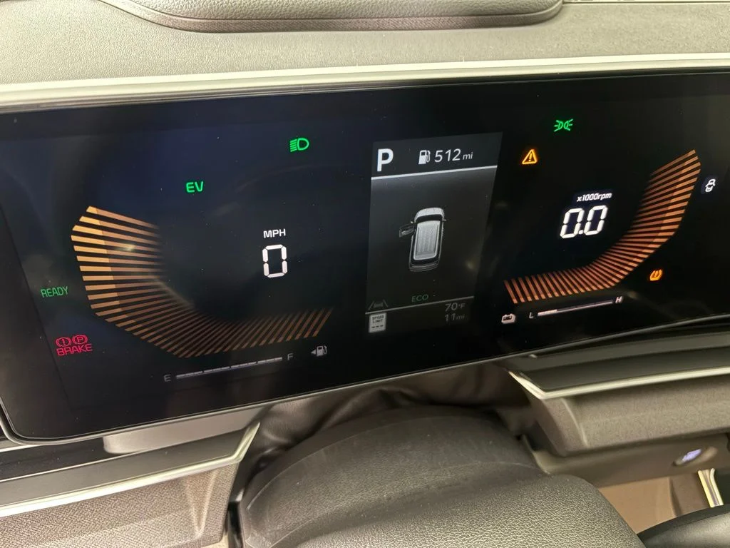 New 2026 Ceramic Silver Kia EX image 22