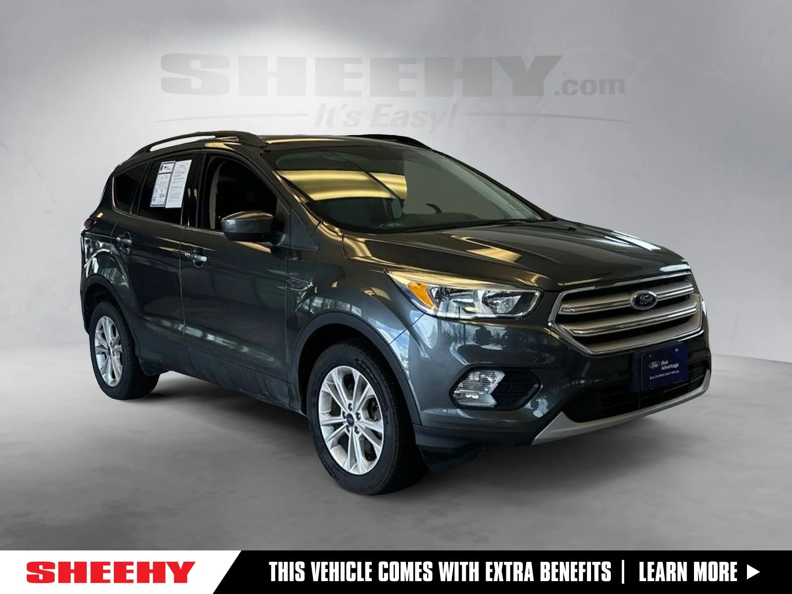 Used 2018 Gray Ford SE image 1