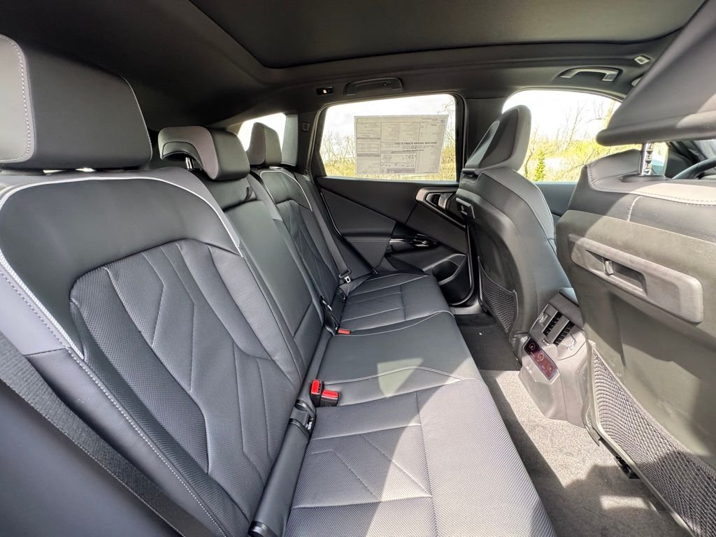 New 2026 Brooklyn Grey Metallic BMW 30 xDrive image 24