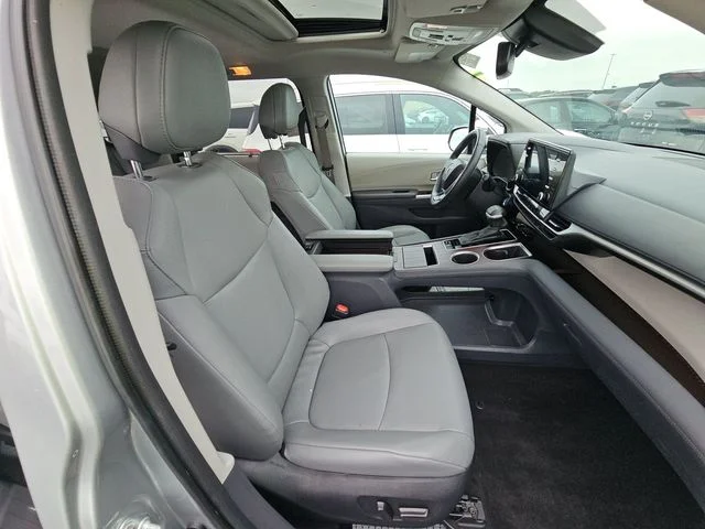 Used 2023 Silver Toyota XLE image 8