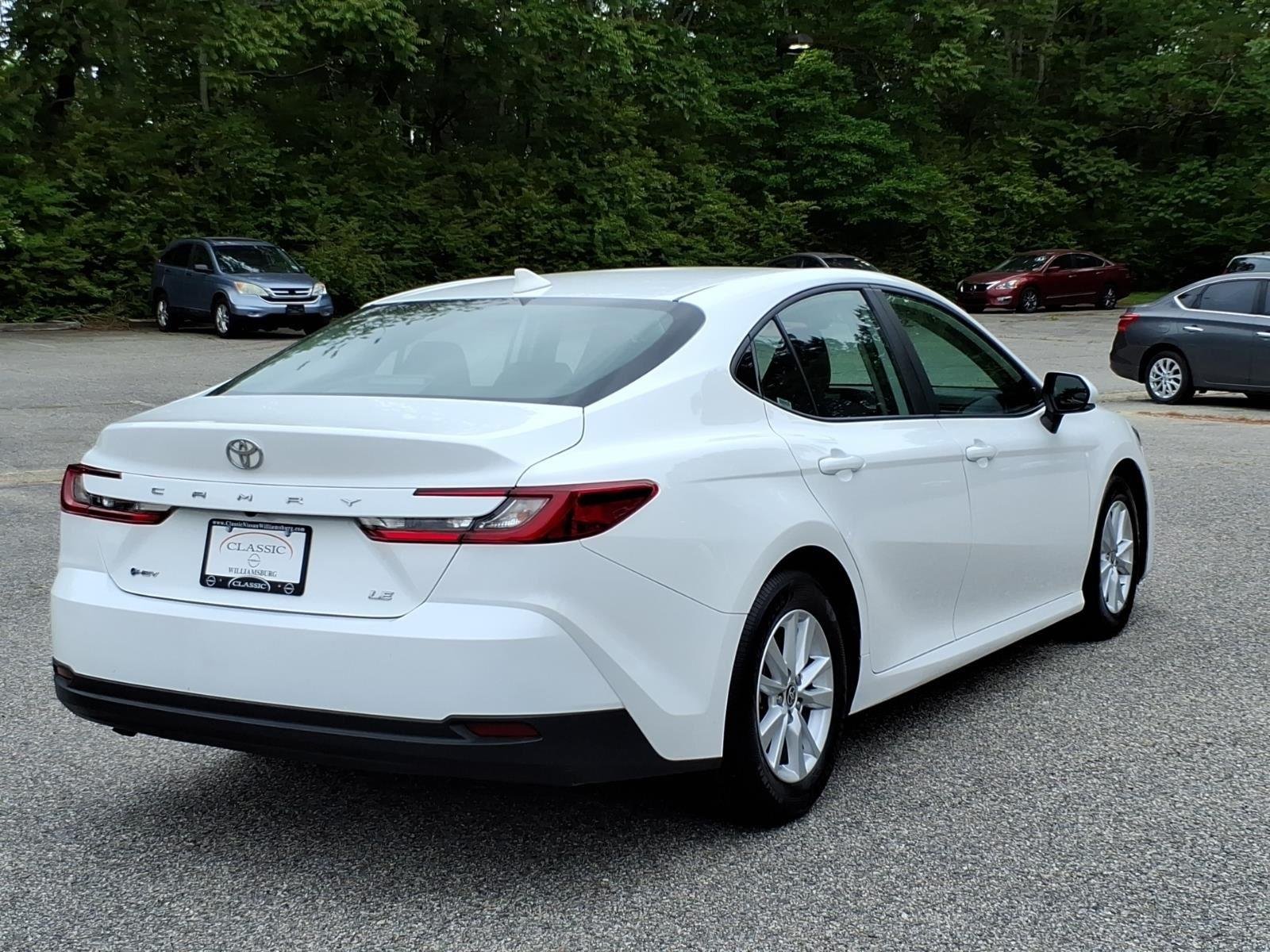 Used 2025 Ice Cap Toyota LE image 7