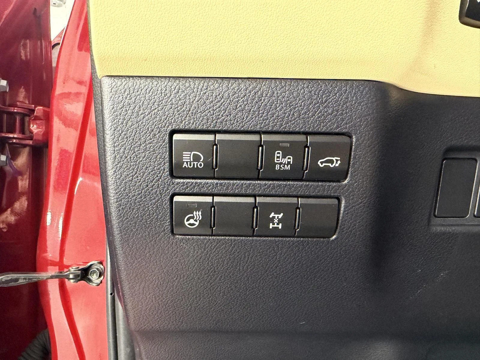 Used 2019  Lexus 300 image 20