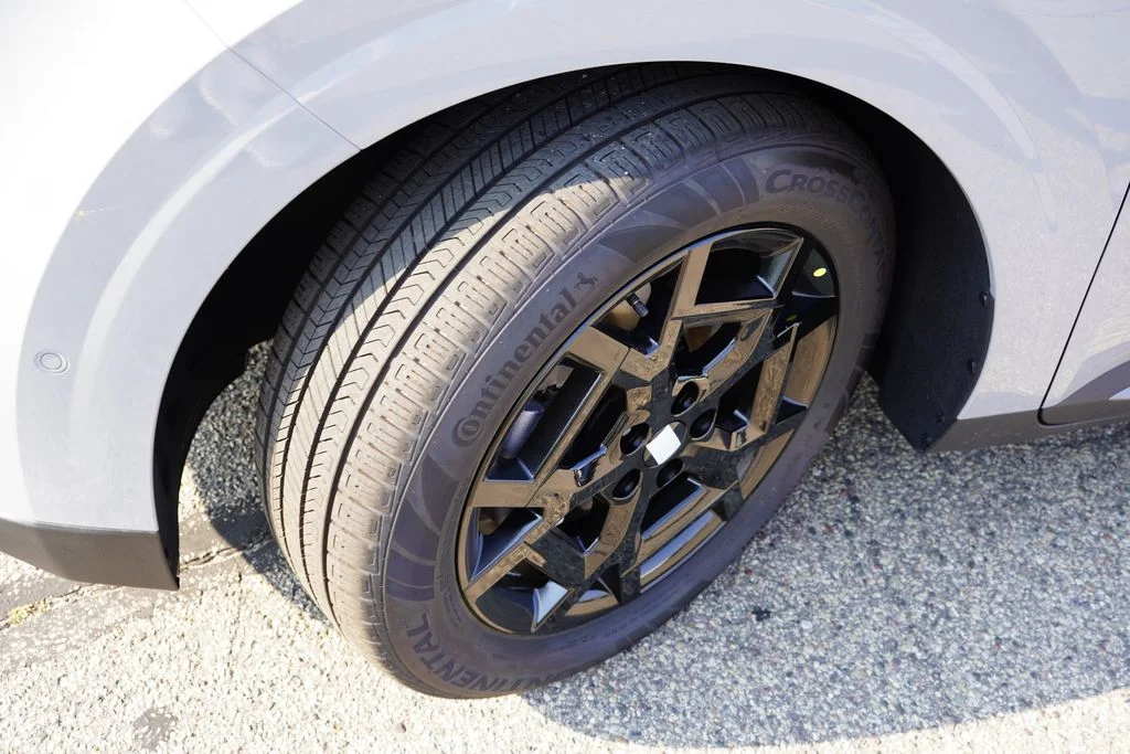 2027 Kia Carnival SX - Photo 9