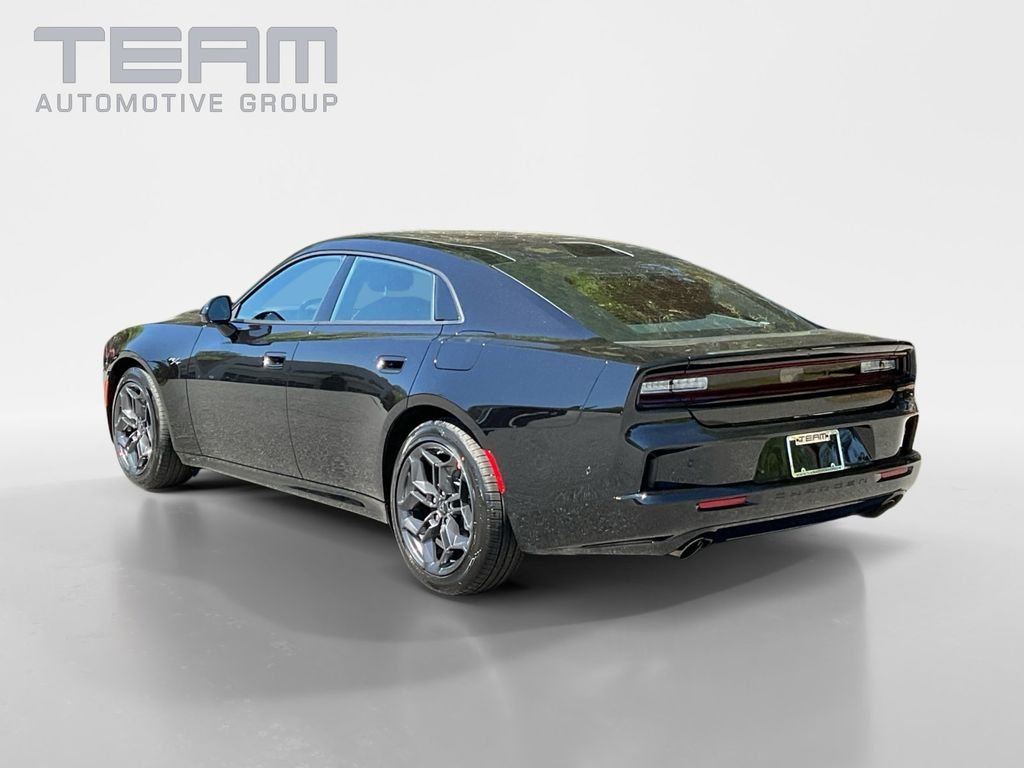 New 2026 Diamond Black Crystal Pearlcoat Dodge R/T image 5