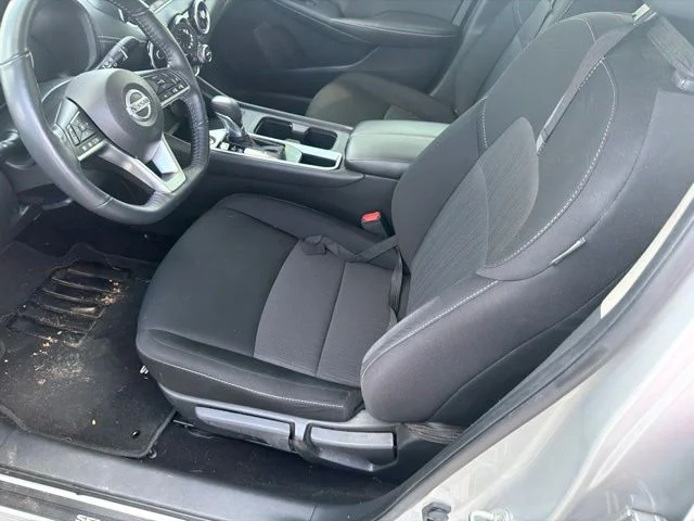 Used 2022 Silver Nissan SV image 14