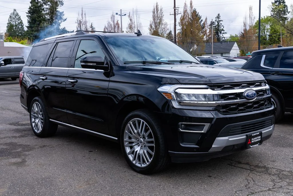 Used 2024 Black Ford Limited image 1