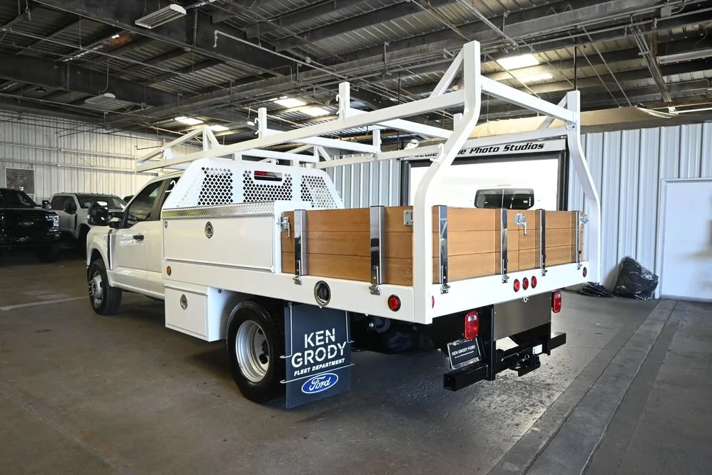 New 2026 Oxford White Ford XL image 7
