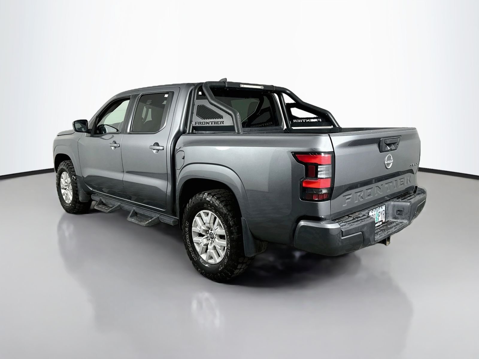 Used 2022 Gun Metallic Nissan SV image 4
