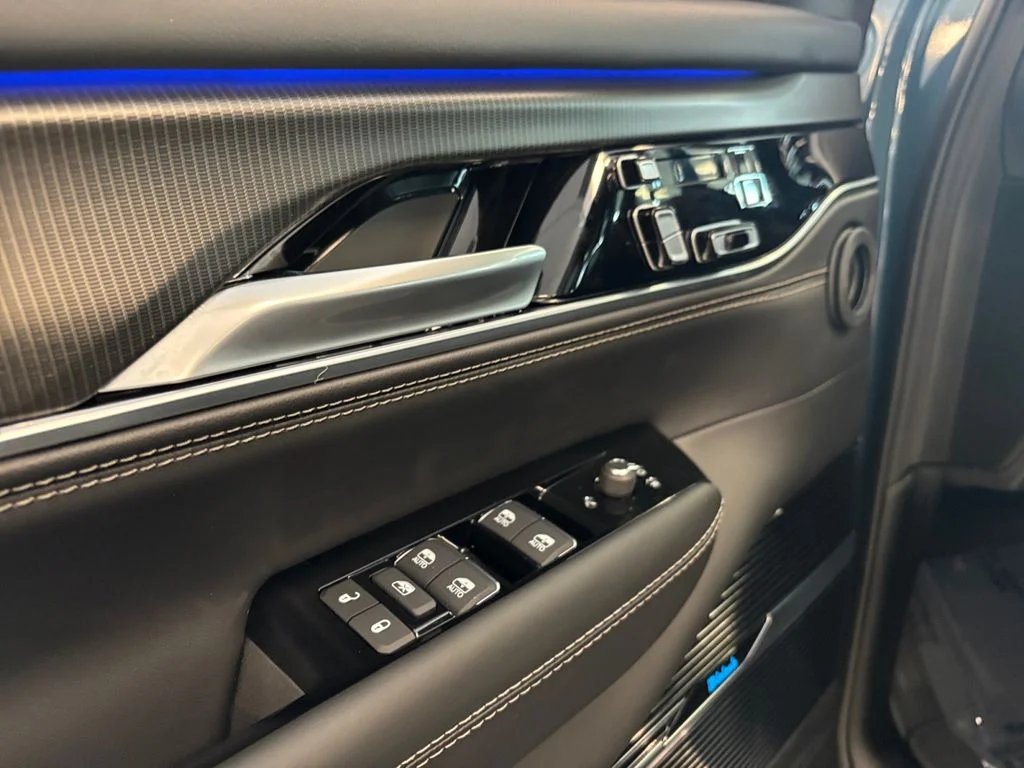 New 2026 Blue Jeep Summit Obsidian image 11