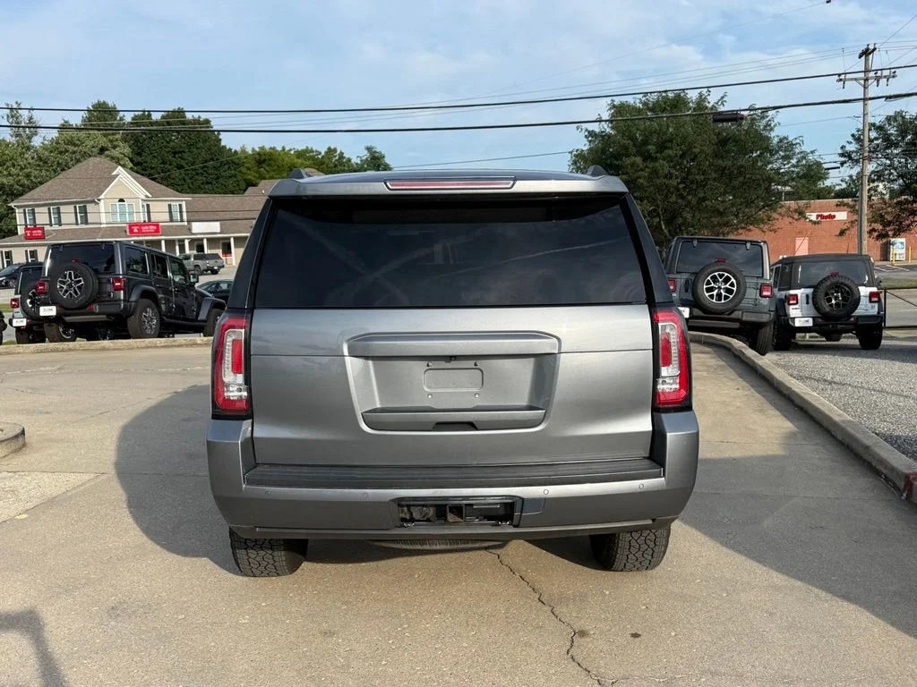 Used 2020 Gray GMC SLE image 7