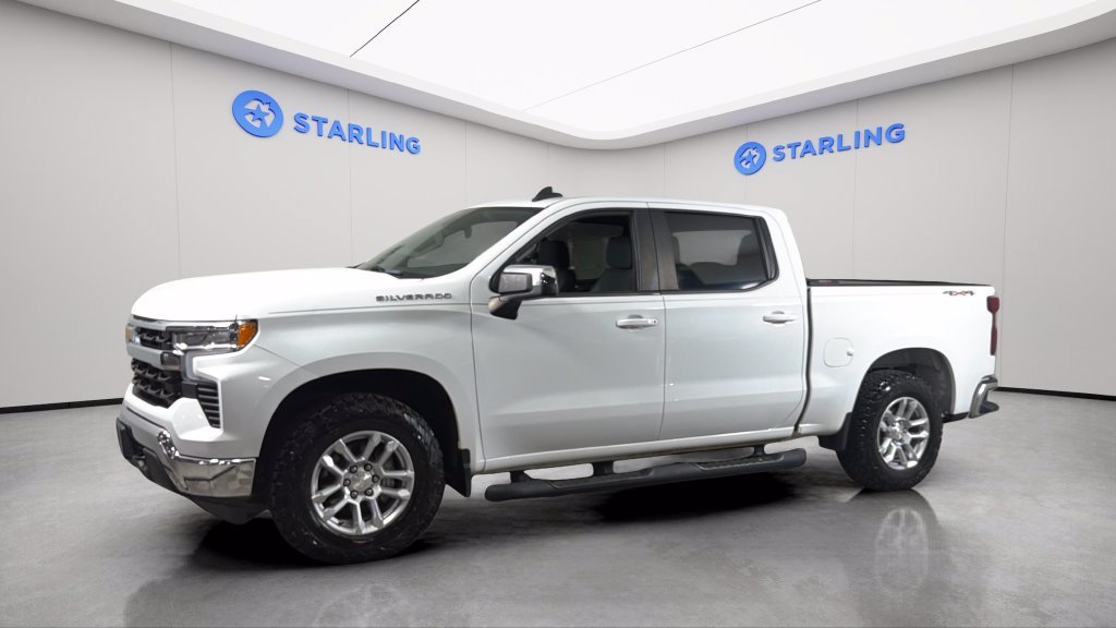 Used 2022 SUMMIT WHITE Chevrolet LT image 2