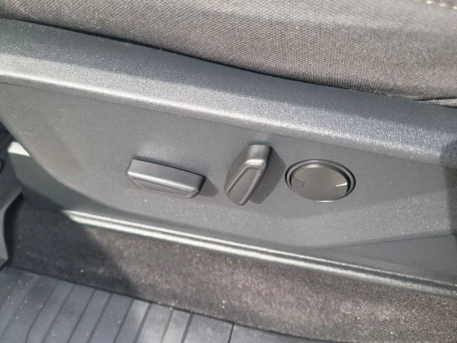 Used 2024 Silver Ford XLT image 20