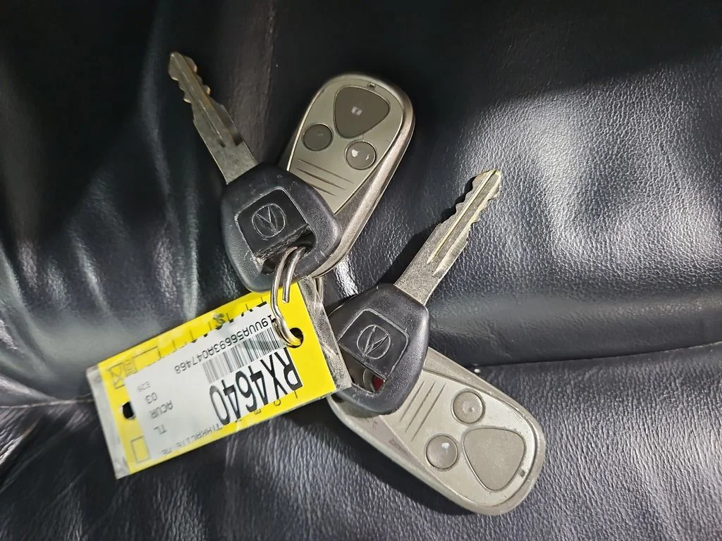 Used 2003 Gray Acura 3.2 image 27