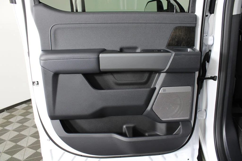 New 2026 Oxford White Ford Lariat image 11