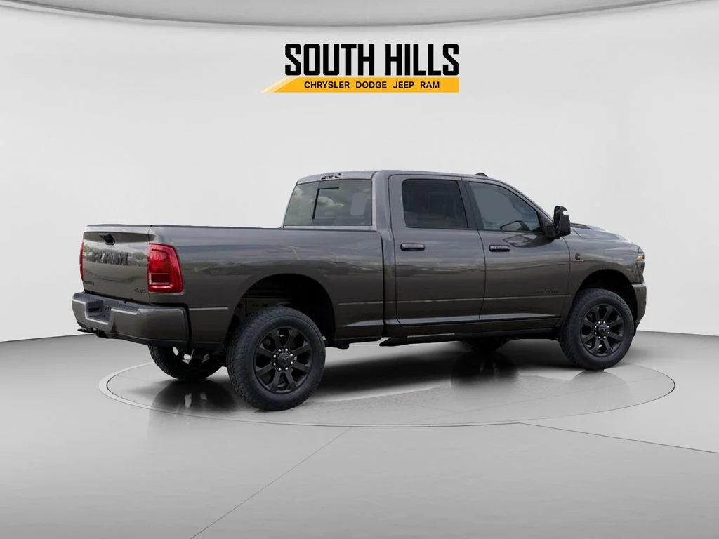 New 2026 Granite Crystal Metallic Clear-Coat Exterior Paint RAM Laramie image 4
