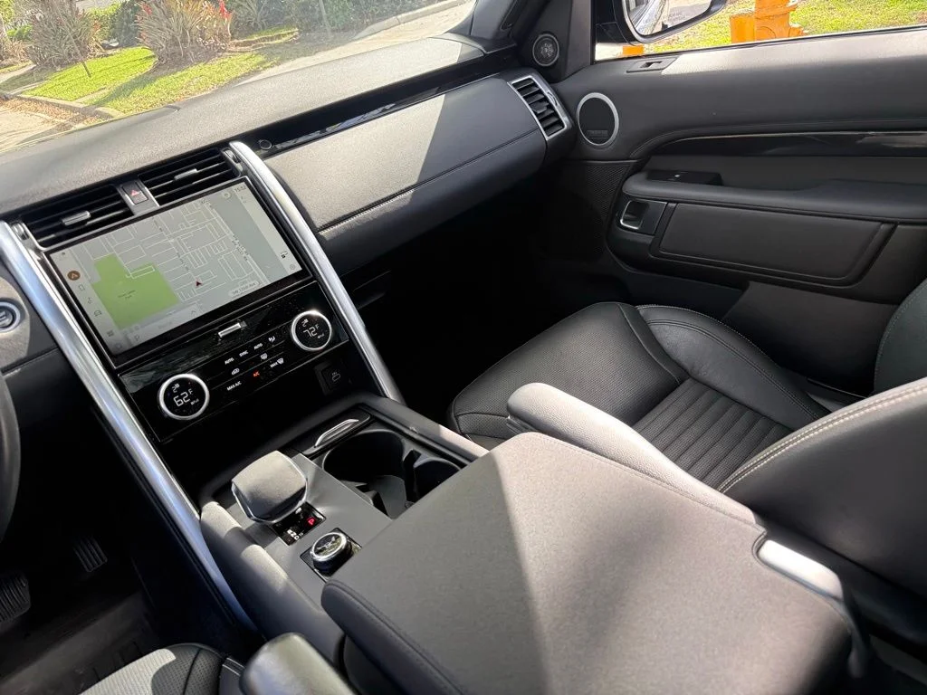 Used 2021 Black Land Rover S image 11