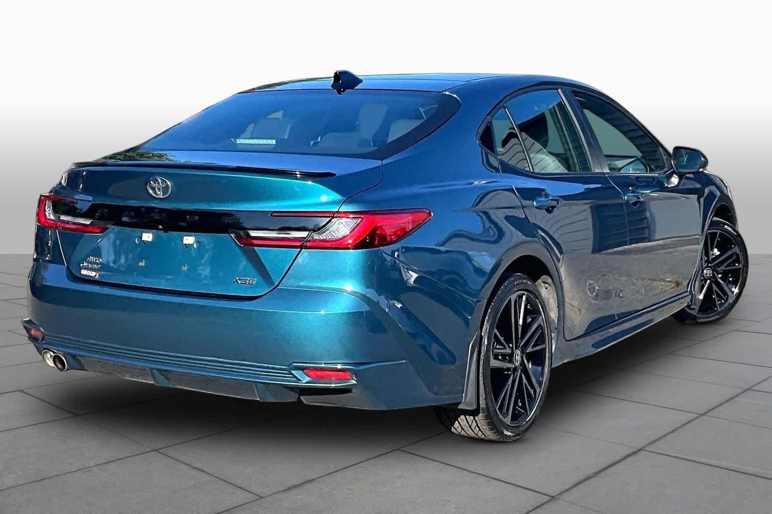 Used 2025 Ocean Gem Toyota XSE image 13