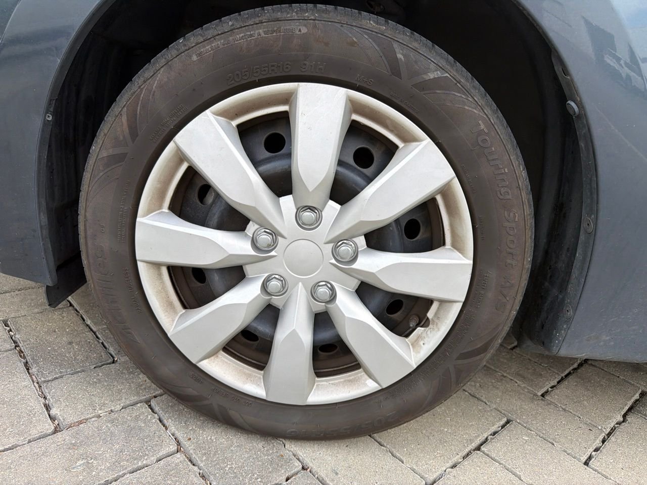 Used 2015 Gray Toyota LE ECO Premium image 7