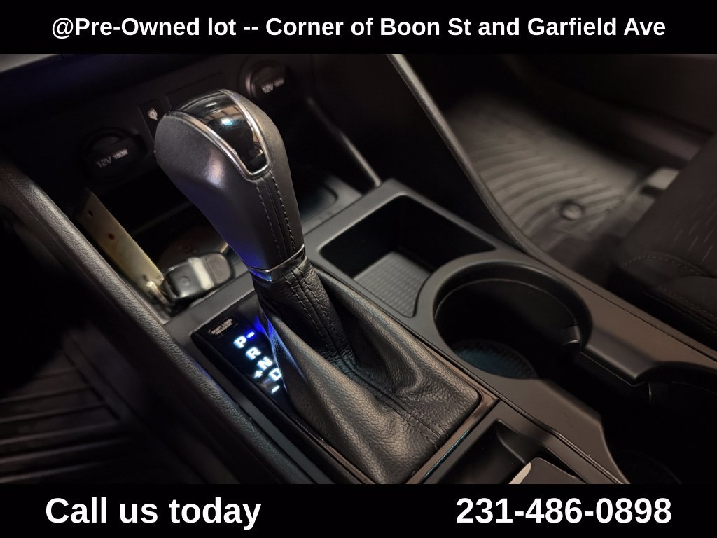 Used 2020 Blue Hyundai Sport image 25