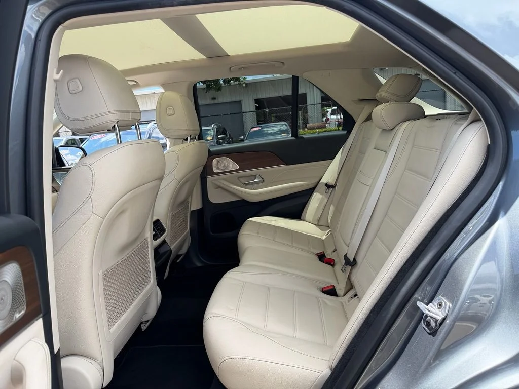 Used 2023 Gray Mercedes-Benz GLE 350 image 12