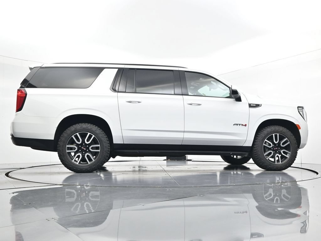 Used 2023 Summit White GMC AT4 image 31