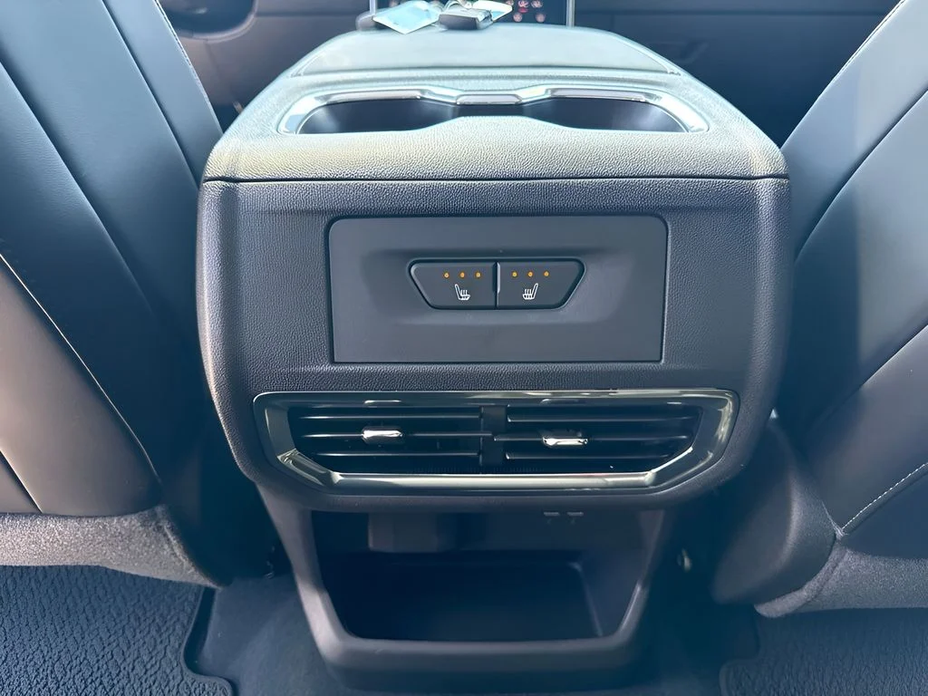 Used 2025 Blue GMC Denali image 32