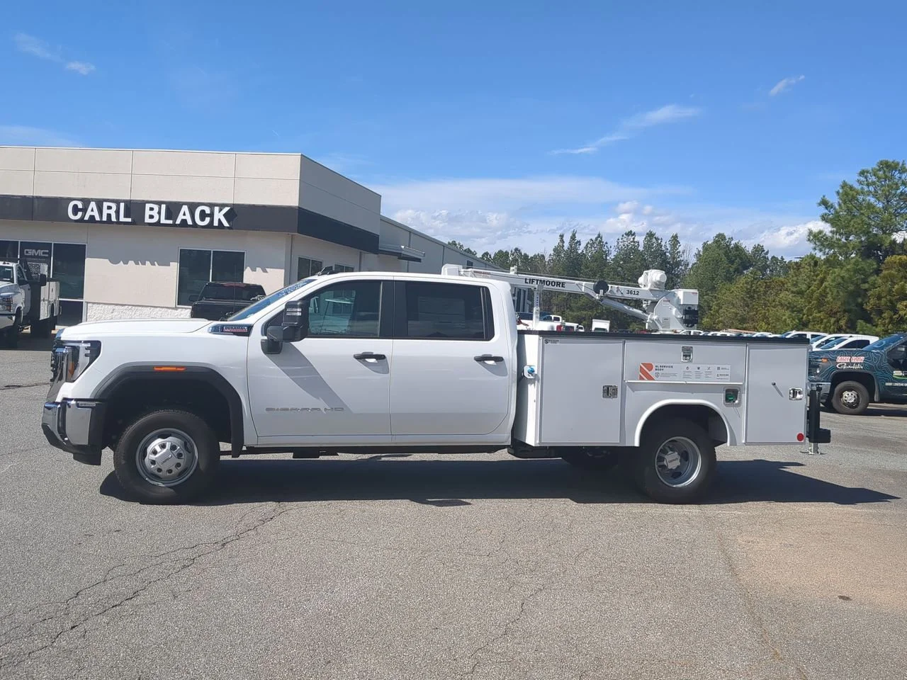 New 2026 Summit White GMC Pro image 5