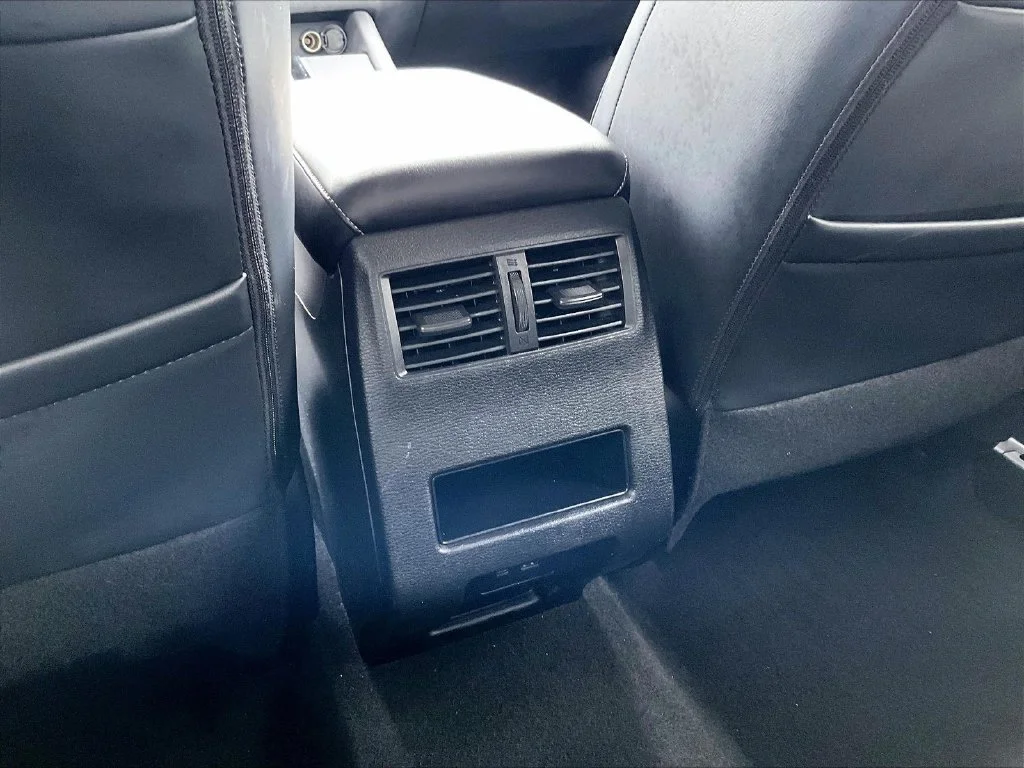 Used 2024 Gray Mitsubishi SE image 32