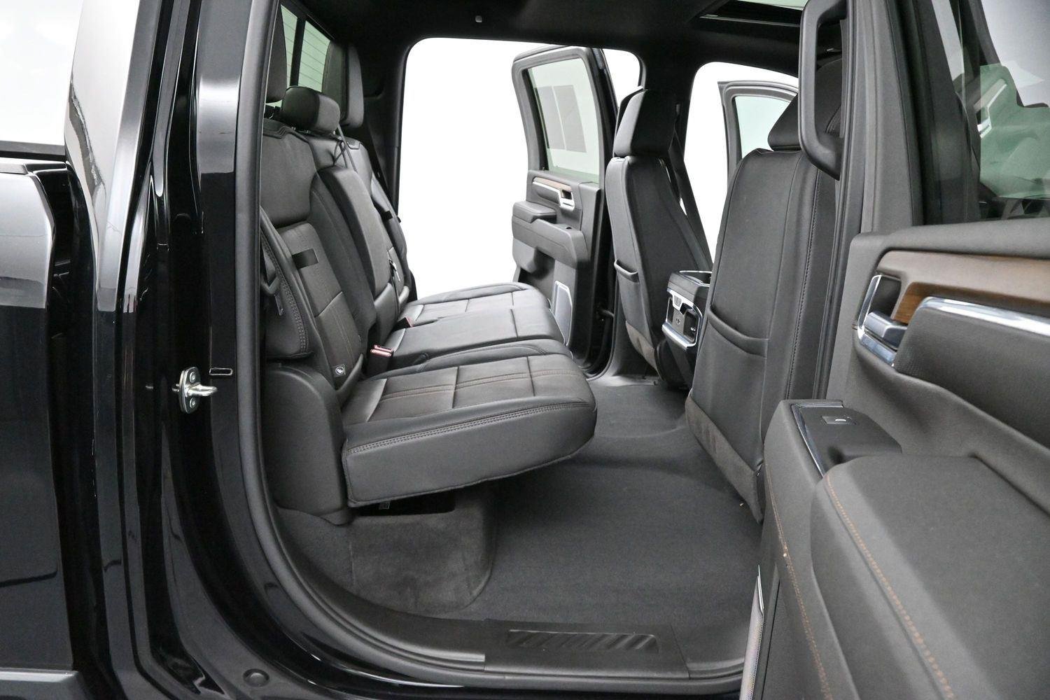 Used 2024 Black Chevrolet High Country image 33