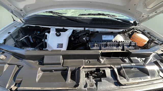 Used 2025 White Chevrolet Work Van image 34