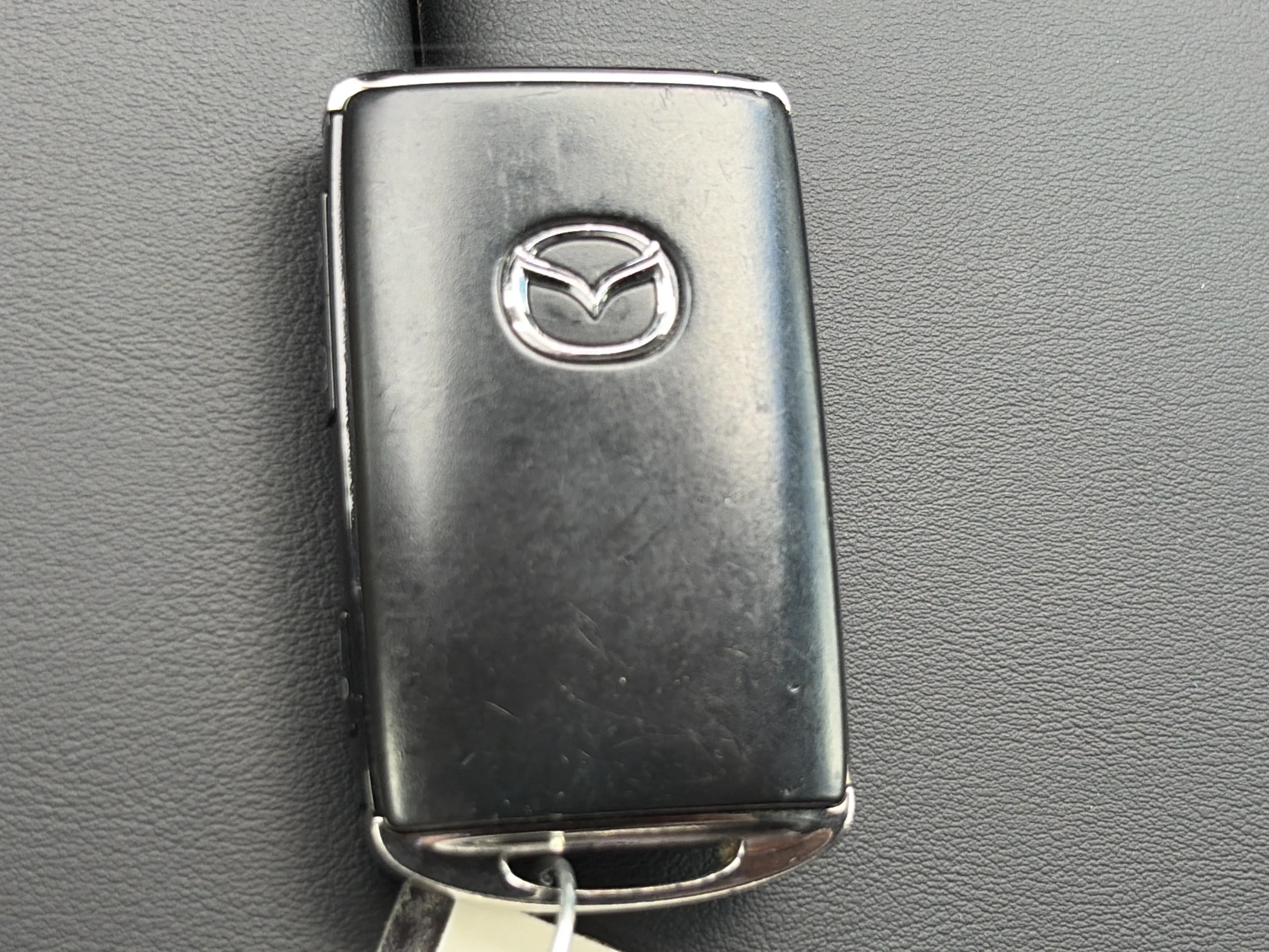 Used 2025 Rhodium White Premium Mazda 3.3 Turbo S Premium Package image 31