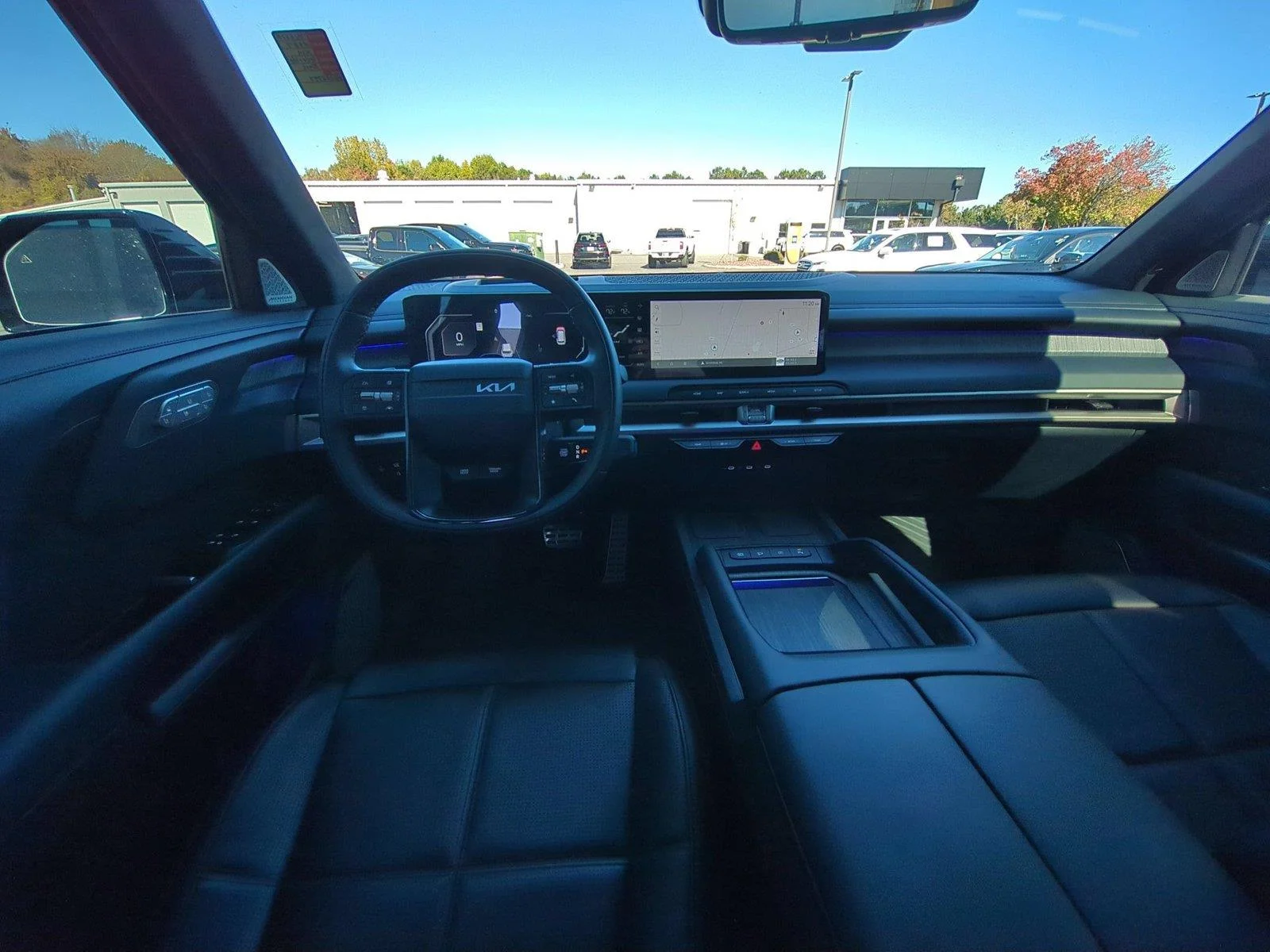 Used 2027 EBONY BLACK KIA  image 34