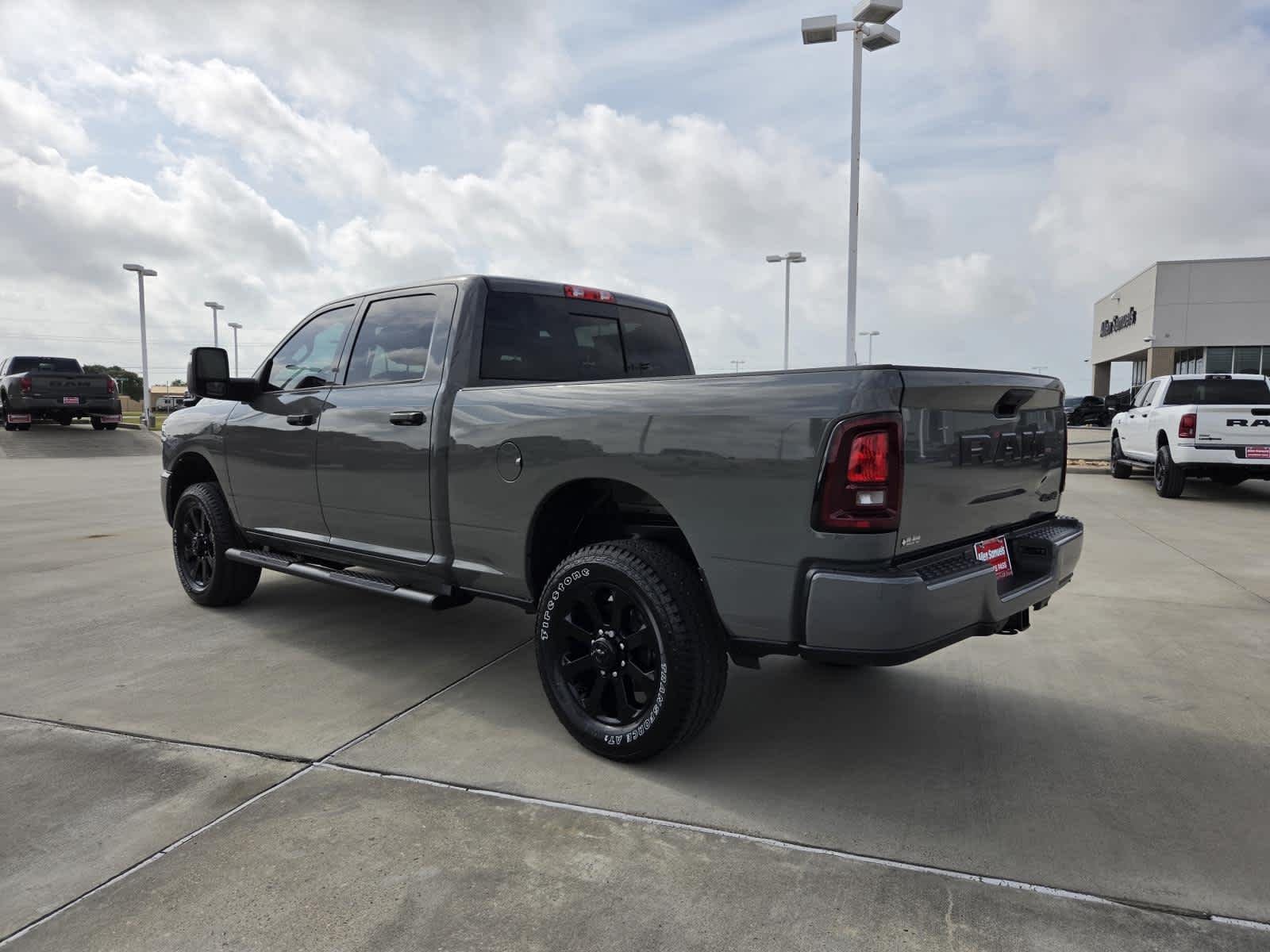 New 2027 Ceramic Gray Clear-Coat Exterior Paint RAM Black Express image 3