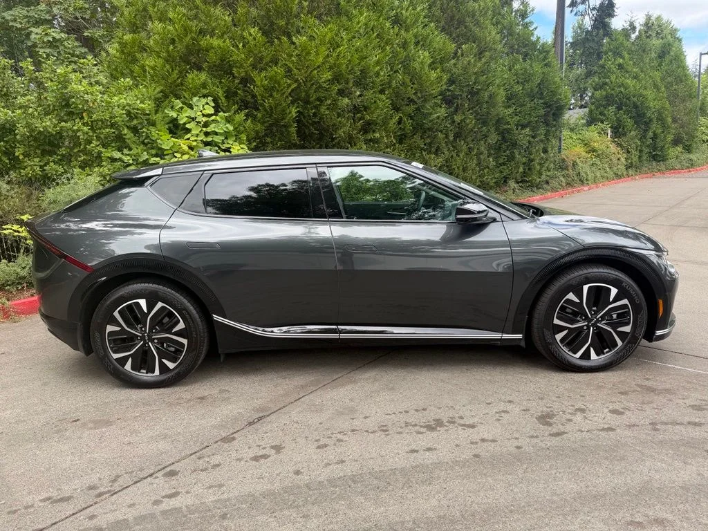 Certified 2024 Kia EV6 Wind with VIN KNDC34LA1R5179908 for sale in Gladstone, OR