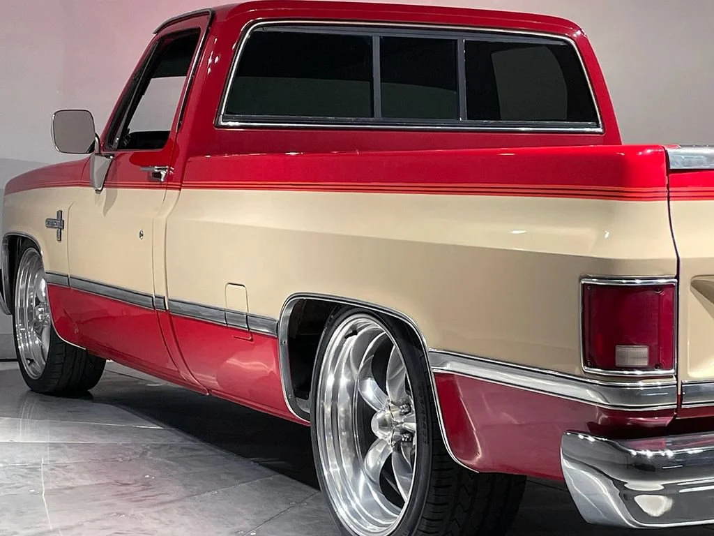 Used 1985  Chevrolet NA image 28