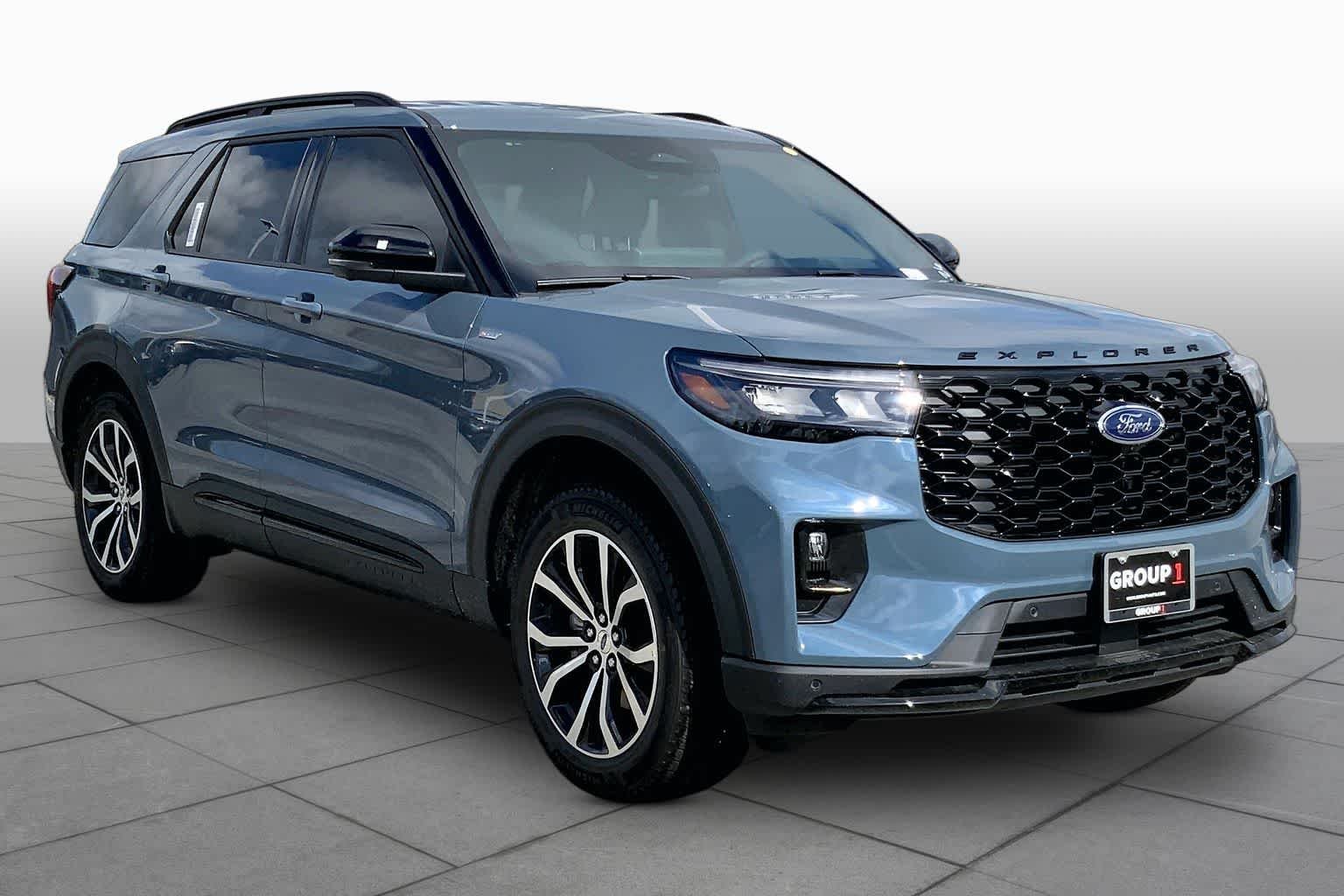 New 2026 Vapor Blue Metallic Ford ST-Line image 2