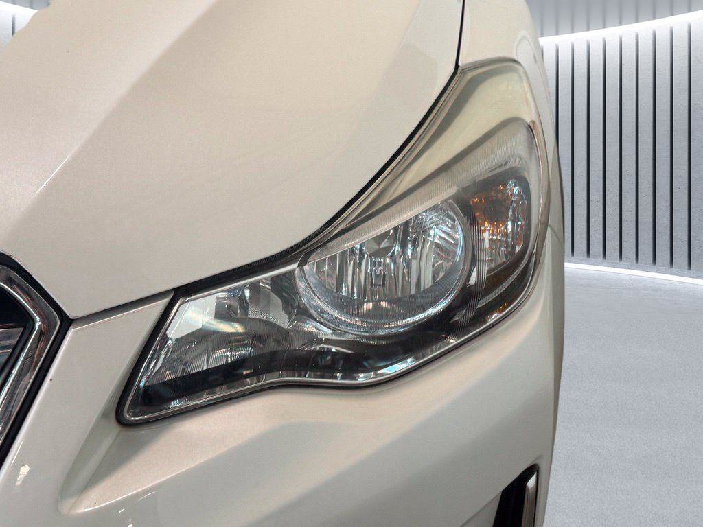 Used 2017 White Subaru 2.0i Limited image 16