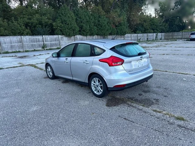 Used 2015 Ingot Silver Ford SE image 11