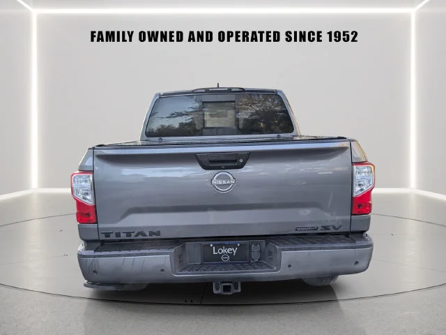 Used 2024 Gray Nissan SV image 5
