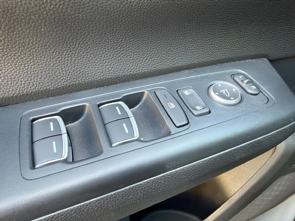 Certified Used 2024 Urban Gray Pearl Honda EX-L image 25