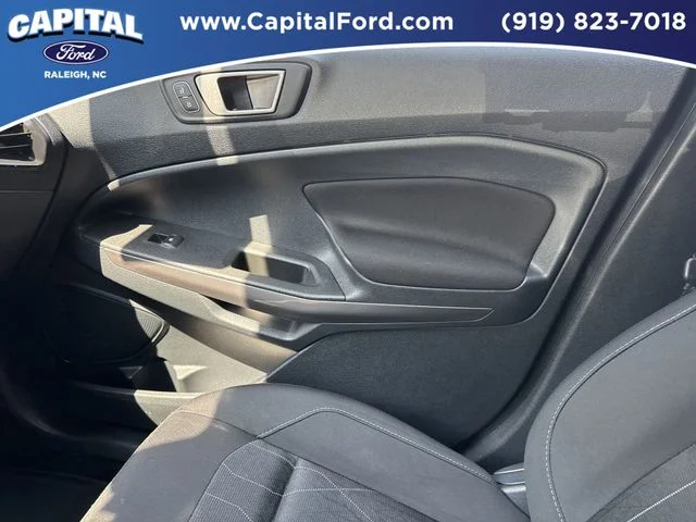 Used 2021  Ford SE image 28